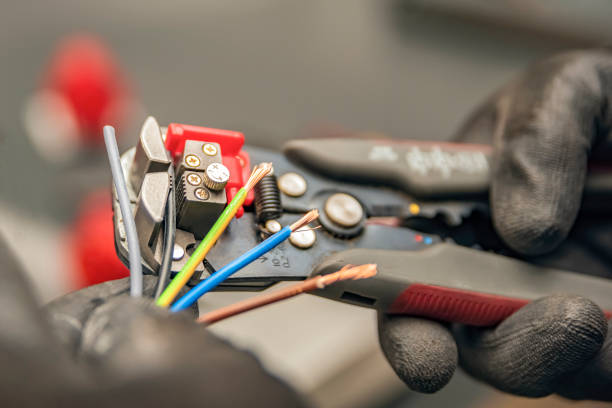 Best Circuit Breaker Repair  in Deville, AL